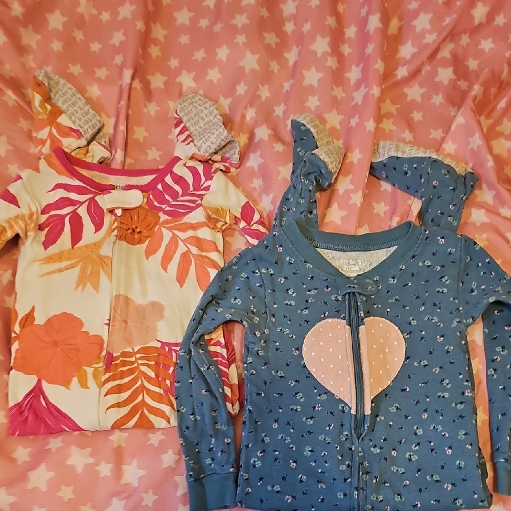 BOGO OFFER🎀 Floral and Heart Print Footie Pajama Bundle